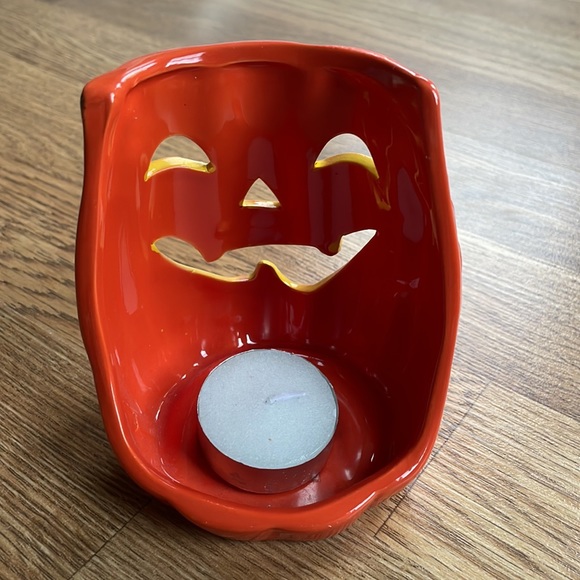 Halloween Decor - Picture 5 of 5